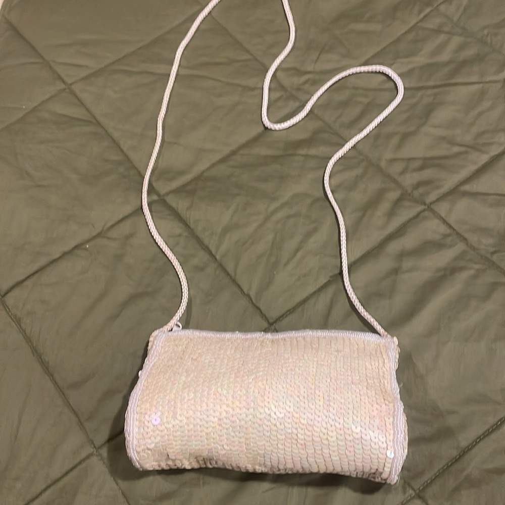 Dolce by Pierre off white sequin evening bag  O/ S